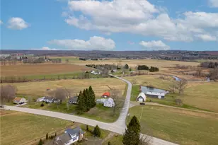 13694 S Perry Ln, Washington Twp, PA 16412 - Photo 47