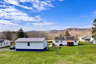 1306 Locust Ave, Apollo Boro, PA 15673 - Photo 3