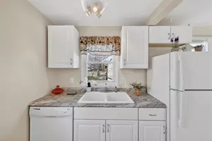 314 Fort Couch Rd, Pittsburgh, PA 15241 - Photo 9