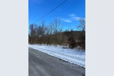 130 Henry Rd, Hempfield Township, PA 15672 - Photo 5