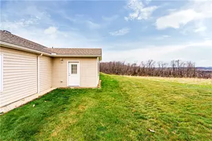 575 Sunview Cir, Derry Township, PA 15650 - Photo 31
