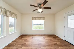 575 Sunview Cir, Derry Township, PA 15650 - Photo 13