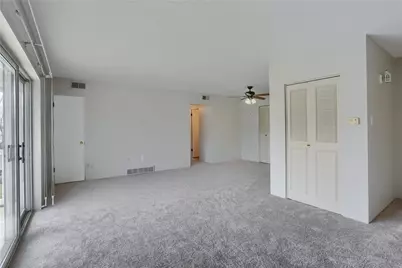 220 Coraopolis Road #10, Kennedy Township, PA 15108 - Photo 5