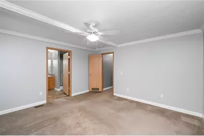 605 Amy Ln, Center Township, PA 16001 - Photo 27