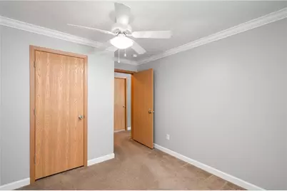 605 Amy Ln, Center Township, PA 16001 - Photo 23