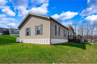 605 Amy Ln, Center Township, PA 16001 - Photo 5