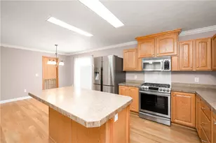 605 Amy Ln, Center Township, PA 16001 - Photo 11