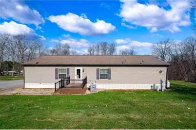 605 Amy Ln, Center Township, PA 16001 - Photo 1