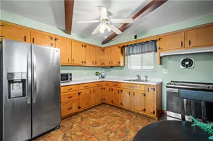 2204 Wilma Dr, Robinson Twp, PA 15108 - Photo 11