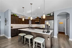 220 Bridle Ln, Chartiers, PA 15301 - Photo 3