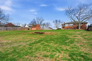 1701 Truman Dr, Hopewell Township, PA 15001 - Photo 11