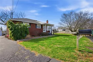 1701 Truman Dr, Hopewell Township, PA 15001 - Photo 3