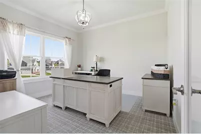 213 Hickory Ln, Adams Township, PA 16046 - Photo 9