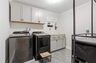 213 Hickory Ln, Adams Township, PA 16046 - Photo 17