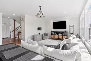 213 Hickory Ln, Adams Township, PA 16046 - Photo 11