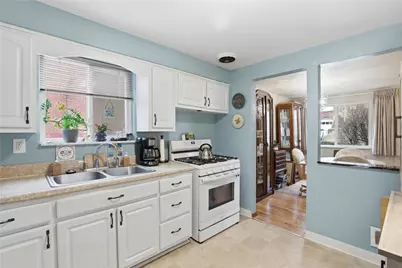 2396 High Oak Dr, Banksville/Westwood, PA 15220 - Photo 9