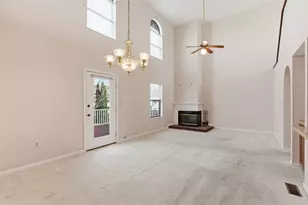 1113 Old Farm Rd, Cecil, PA 15055 - Photo 7