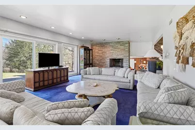 103 Zernich Dr, Center Township, PA 15001 - Photo 9