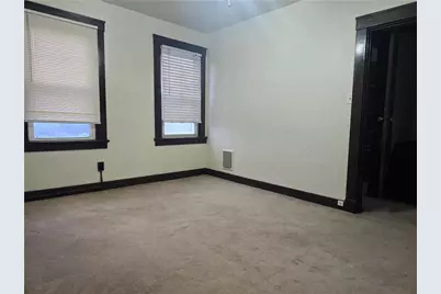 1029 Brownsville Rd, Pittsburgh, PA 15210 - Photo 13