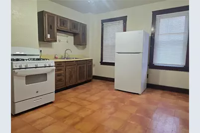 1029 Brownsville Rd, Pittsburgh, PA 15210 - Photo 11