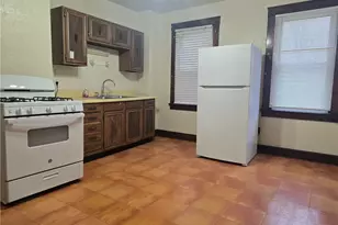 1029 Brownsville Rd, Pittsburgh, PA 15210 - Photo 11