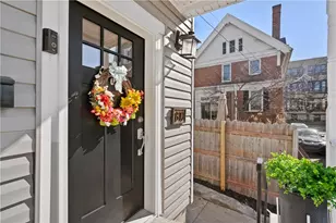 810 Vaux Way, Pittsburgh, PA 15211 - Photo 3