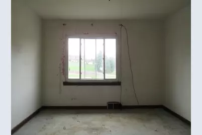 4022 Pittsburgh Road, Perry Township, PA 15012 - Photo 9