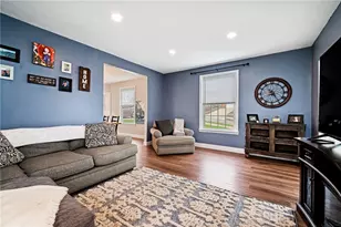 409 Bluff St, Canonsburg, PA 15317 - Photo 9