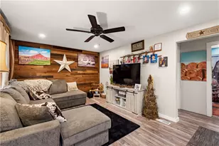 32 Maple St, Ellsworth Boro, PA 15331 - Photo 7