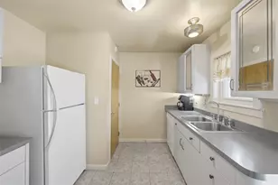 252 Berry St, Baden, PA 15005 - Photo 15