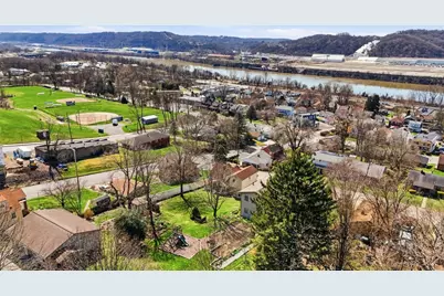 252 Berry St, Baden, PA 15005 - Photo 49