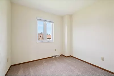 405 Howard St, East Pittsburgh, PA 15112 - Photo 17