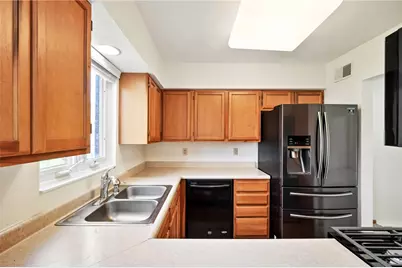 405 Howard St, East Pittsburgh, PA 15112 - Photo 9