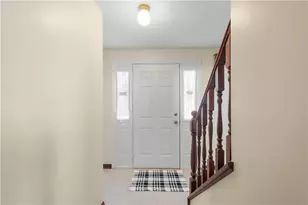 5513 Claytonia Dr, Bethel Park, PA 15102 - Photo 5