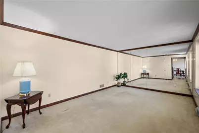 5513 Claytonia Dr, Bethel Park, PA 15102 - Photo 9