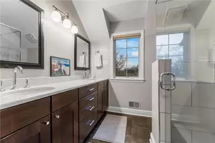 1401 Navahoe Dr, Pittsburgh, PA 15228 - Photo 21