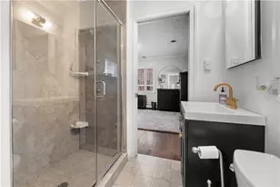 1401 Navahoe Dr, Pittsburgh, PA 15228 - Photo 25