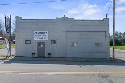 905 Roemer Blvd, Farrell, PA 16121 - Photo 1