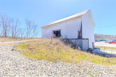 651 East Pittsburgh Street, Salem Township, PA 15601 - Photo 23