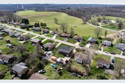 427 Carolina Dr, Oakdale, PA 15071 - Photo 35