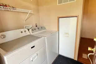 414 Gardner Center Rd, Shenango Township, PA 16101 - Photo 13