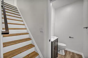 5115 Poe Wy, Pittsburgh, PA 15201 - Photo 11