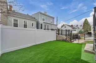 5115 Poe Wy, Pittsburgh, PA 15201 - Photo 11