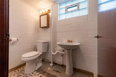 120 Mildred Ln, Pittsburgh, PA 15116 - Photo 27