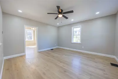 28 Farley St, South Strabane, PA 15301 - Photo 9