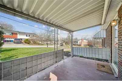 428 Crestview Dr, Pittsburgh, PA 15239 - Photo 5