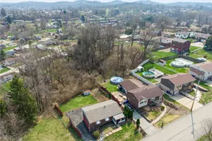 428 Crestview Dr, Pittsburgh, PA 15239 - Photo 3