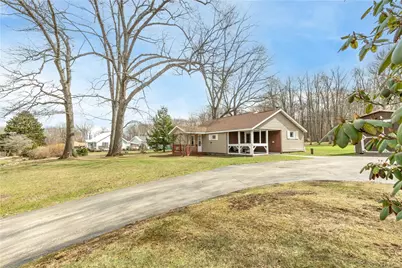 1776 Jackson Center Polk Rd, Mineral Township, PA 16153 - Photo 5