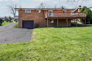 421 Wyndhurst Dr, Moon/Crescent Twp, PA 15108 - Photo 37