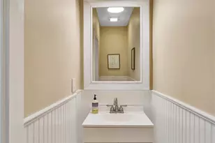 988 Greenfield Ave, Pittsburgh, PA 15217 - Photo 17